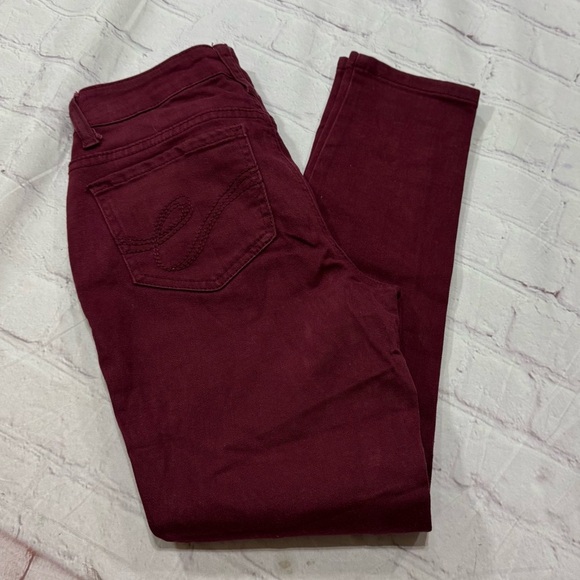 EARL JEANS “skinny ankle” fit Women’s  Burgundy Skinny Jeans size 2 GUC - Picture 2 of 16